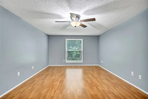 706 Sweetbriar Drive Oldsmar FL 34677