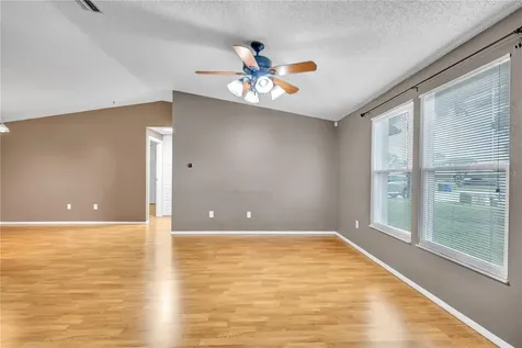 706 Sweetbriar Drive Oldsmar FL 34677