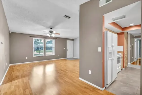 706 Sweetbriar Drive Oldsmar FL 34677