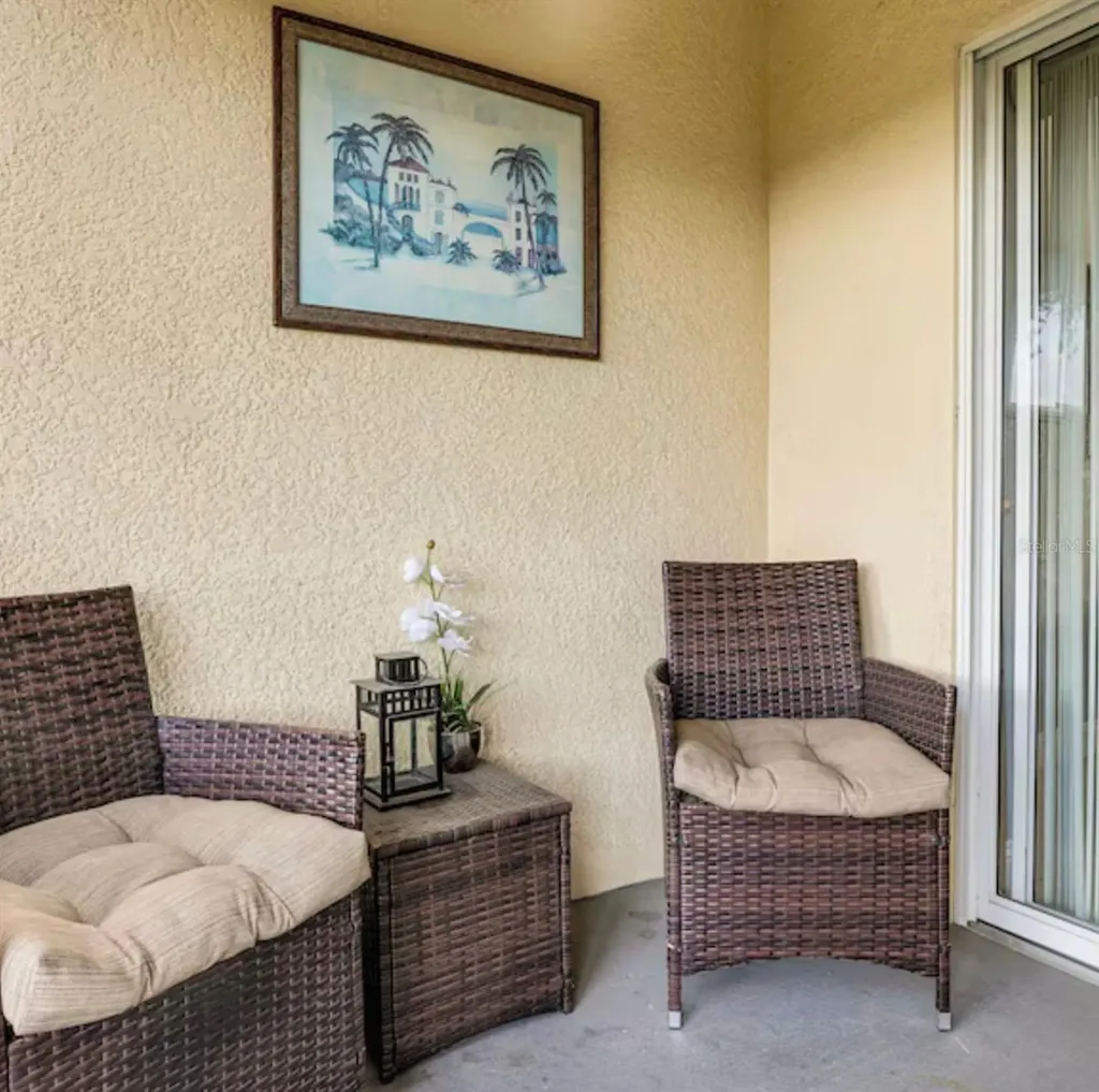 2704 Club Cortile Circle Kissimmee FL 34746