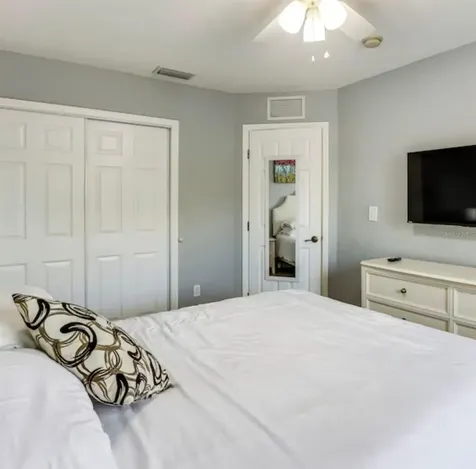 2704 Club Cortile Circle Kissimmee FL 34746