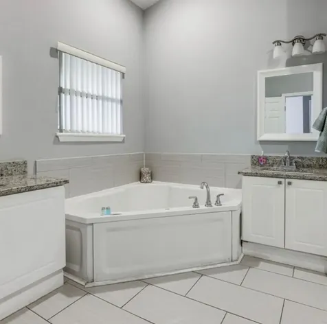 2704 Club Cortile Circle Kissimmee FL 34746