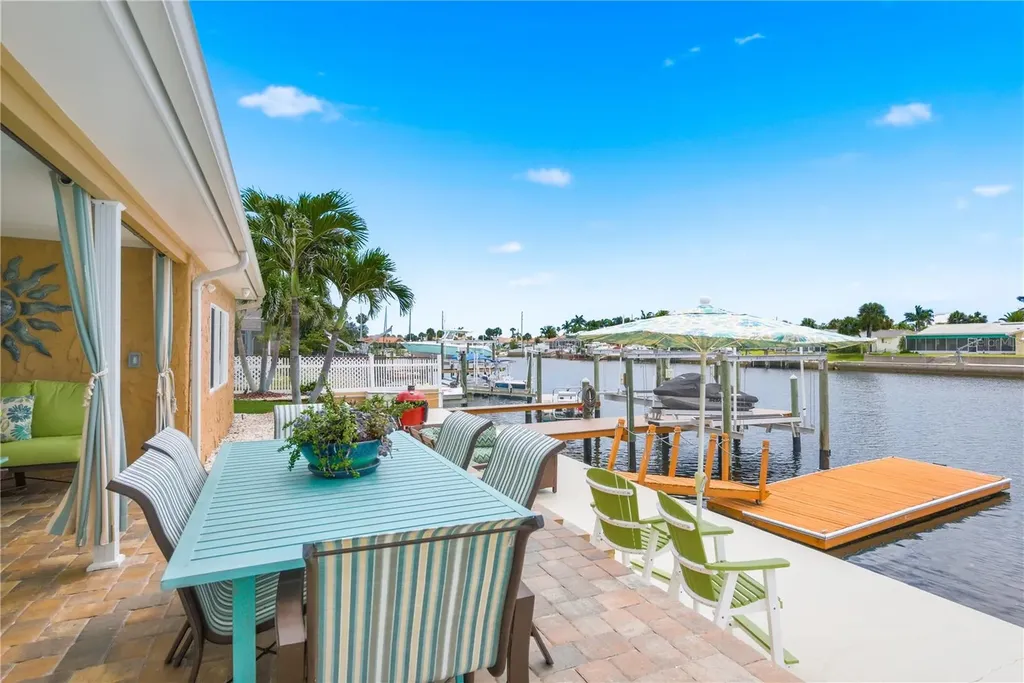 5351 Pilots Place New Port Richey FL 34652
