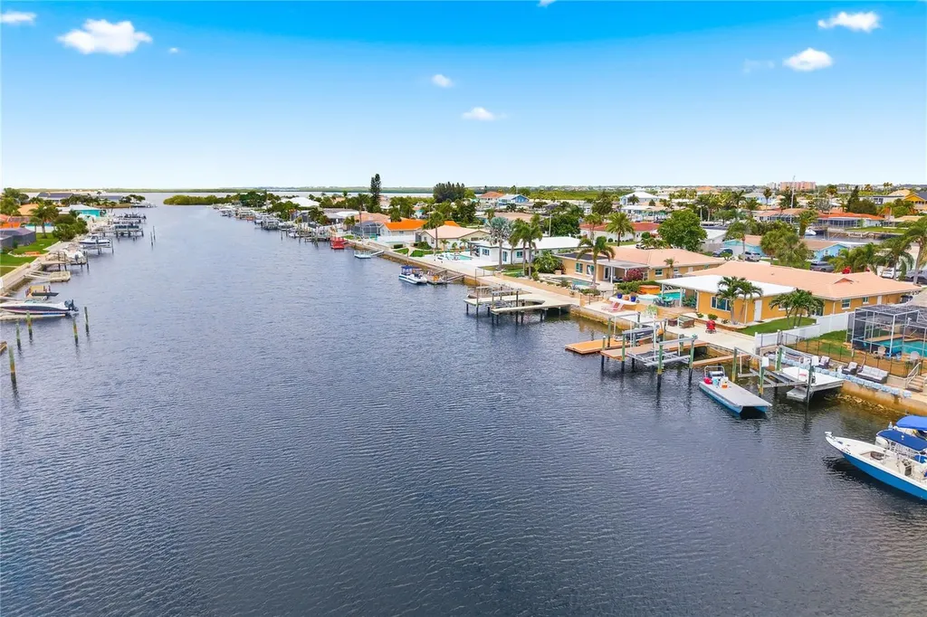 5351 Pilots Place New Port Richey FL 34652