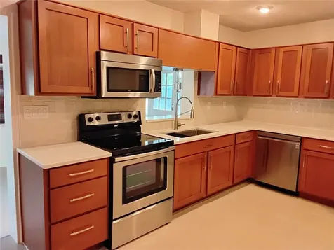 2818 E Michigan Street Orlando FL 32806