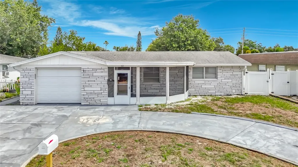 3441 Eisenhower Drive Holiday FL 34691