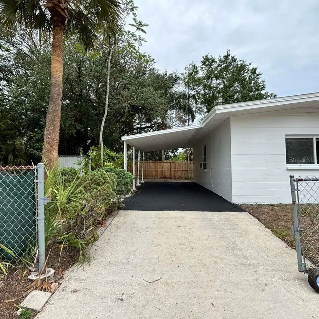 4300 72nd Avenue N Pinellas Park FL 33781