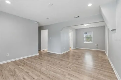 2927 Banza Street Tampa FL 33605