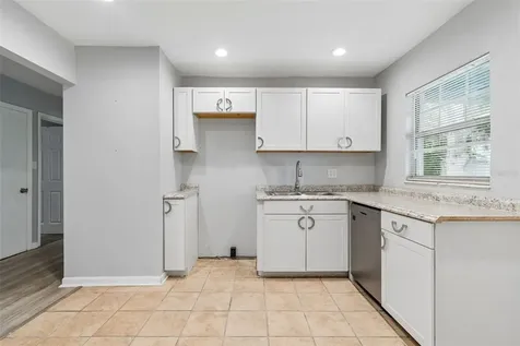 2927 Banza Street Tampa FL 33605
