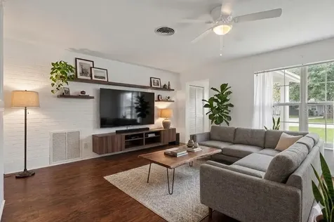 2037 67th Avenue S St Petersburg FL 33712