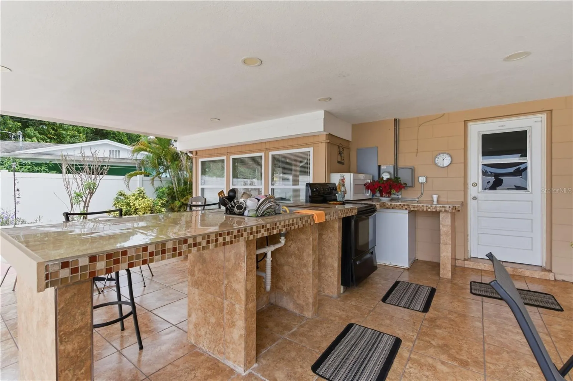 4914 Holiday Drive Tampa FL 33615