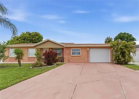 4914 Holiday Drive Tampa FL 33615