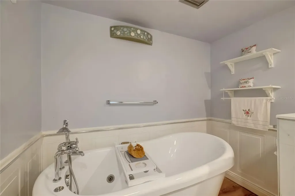 1581 Gulf Boulevard Clearwater Beach FL 33767
