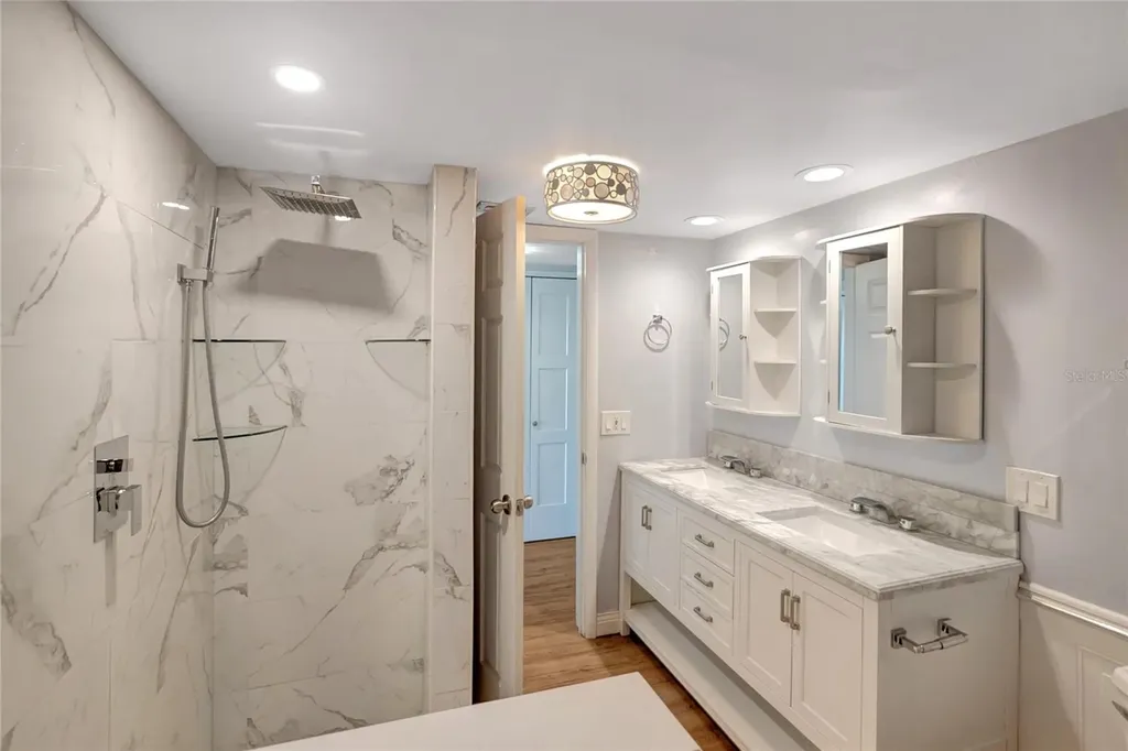 1581 Gulf Boulevard Clearwater Beach FL 33767