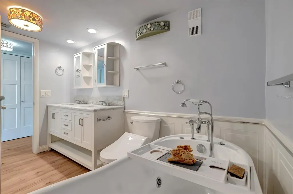 1581 Gulf Boulevard Clearwater Beach FL 33767