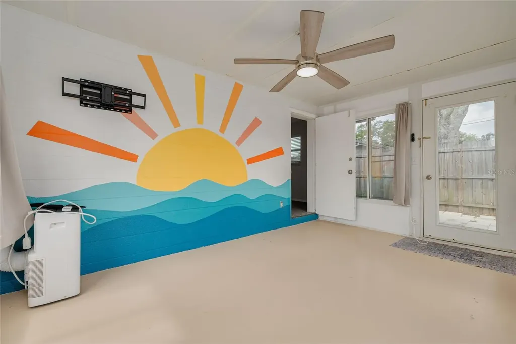 5621 16th Avenue N St Petersburg FL 33710