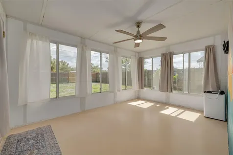 5621 16th Avenue N St Petersburg FL 33710