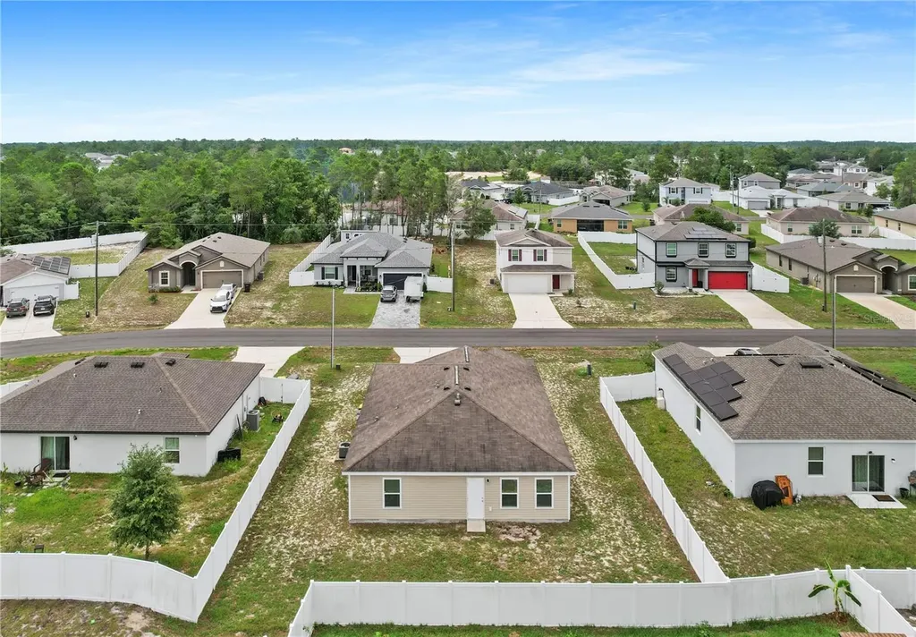 252 Fig Court Kissimmee FL 34759