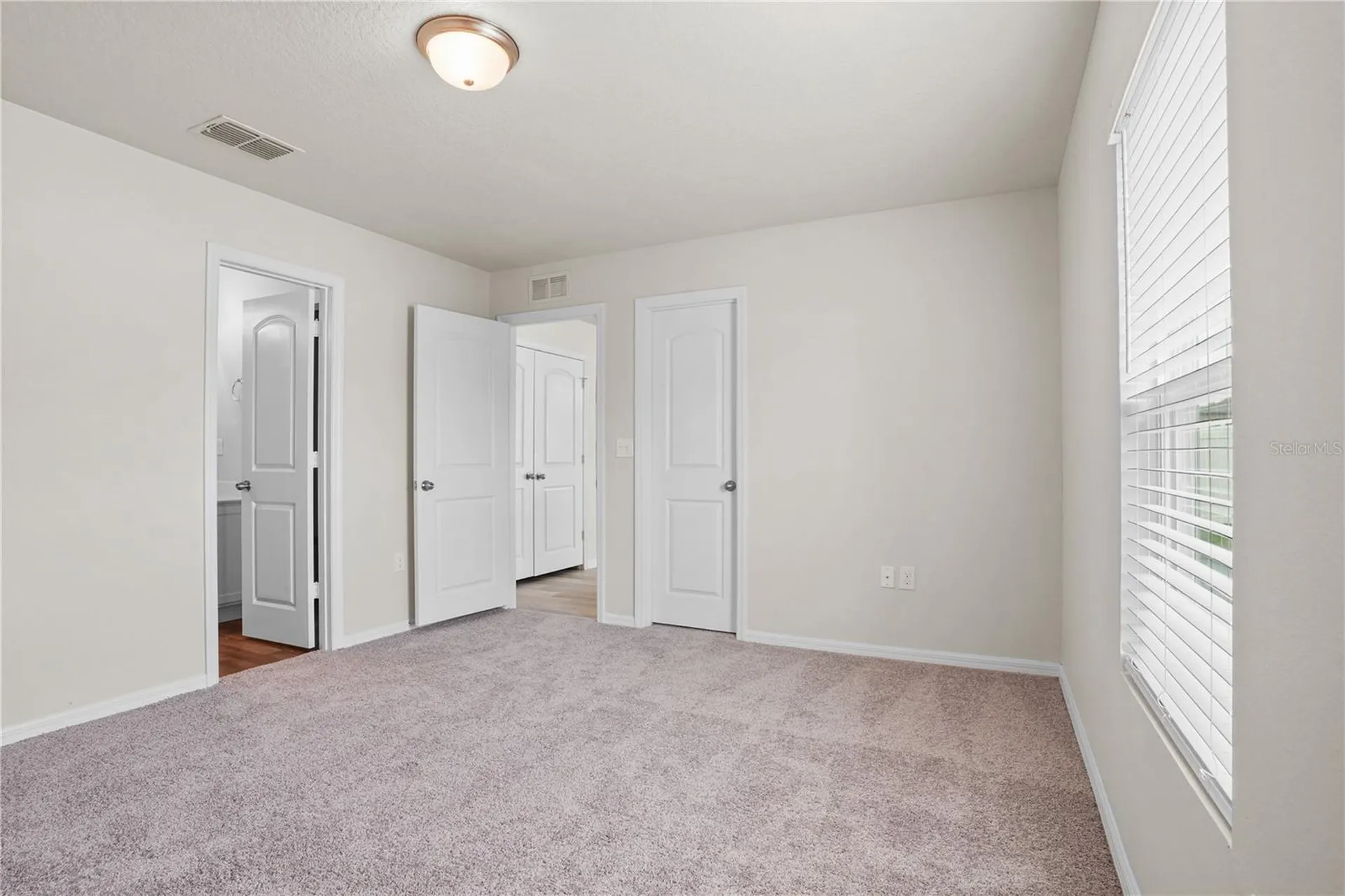 252 Fig Court Kissimmee FL 34759