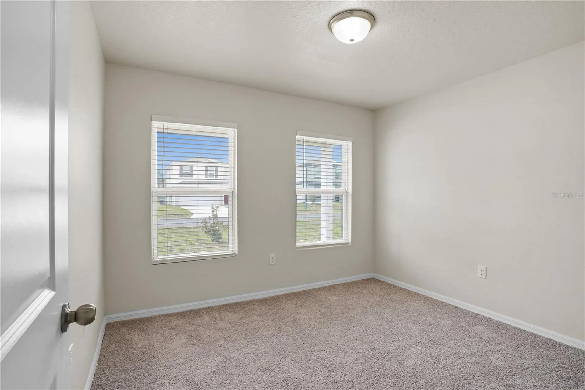 252 Fig Court Kissimmee FL 34759