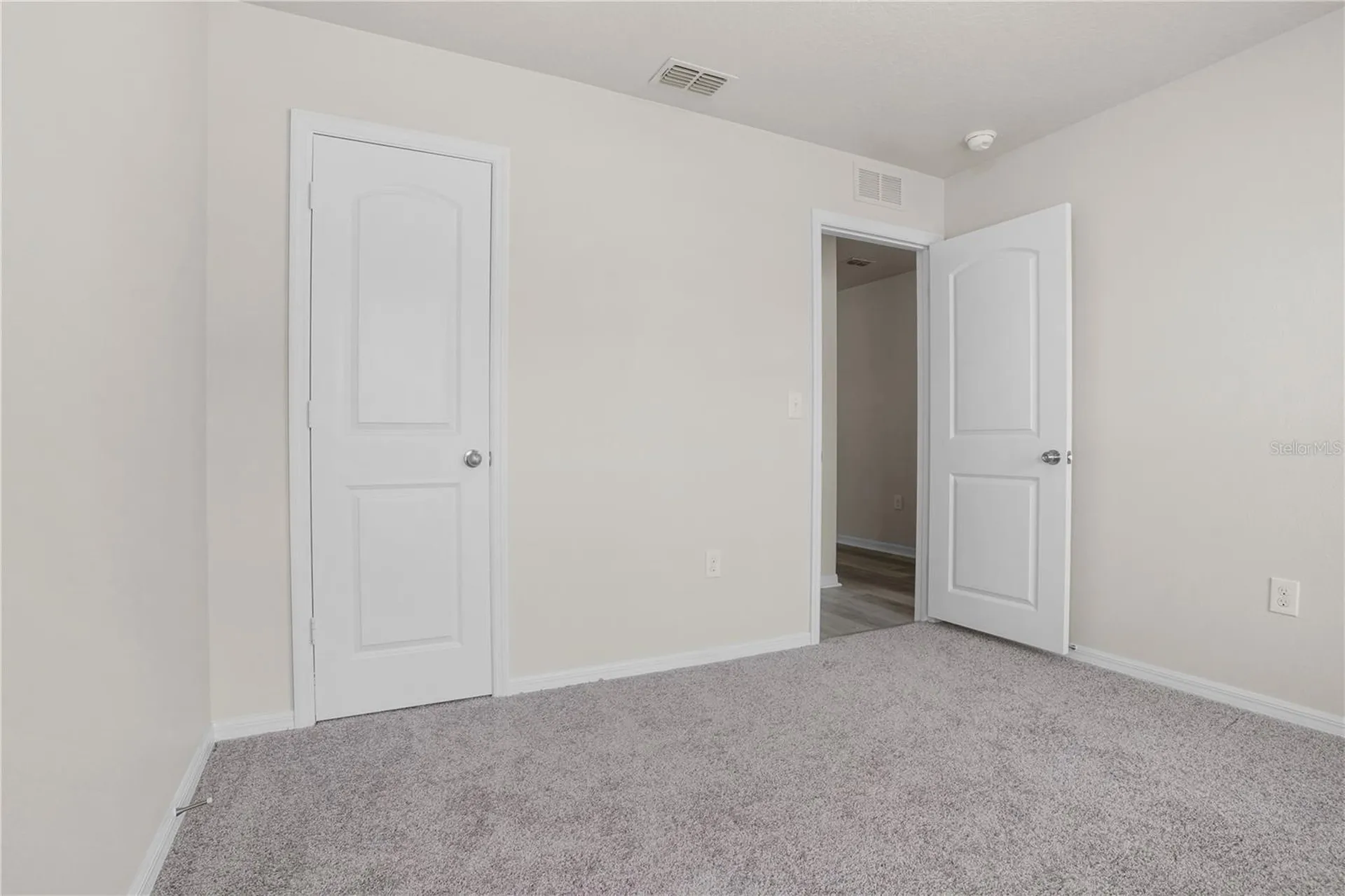 252 Fig Court Kissimmee FL 34759