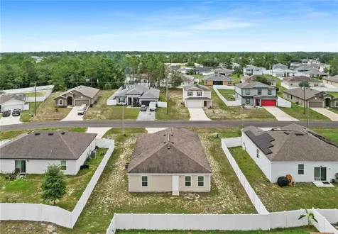 252 Fig Court Kissimmee FL 34759