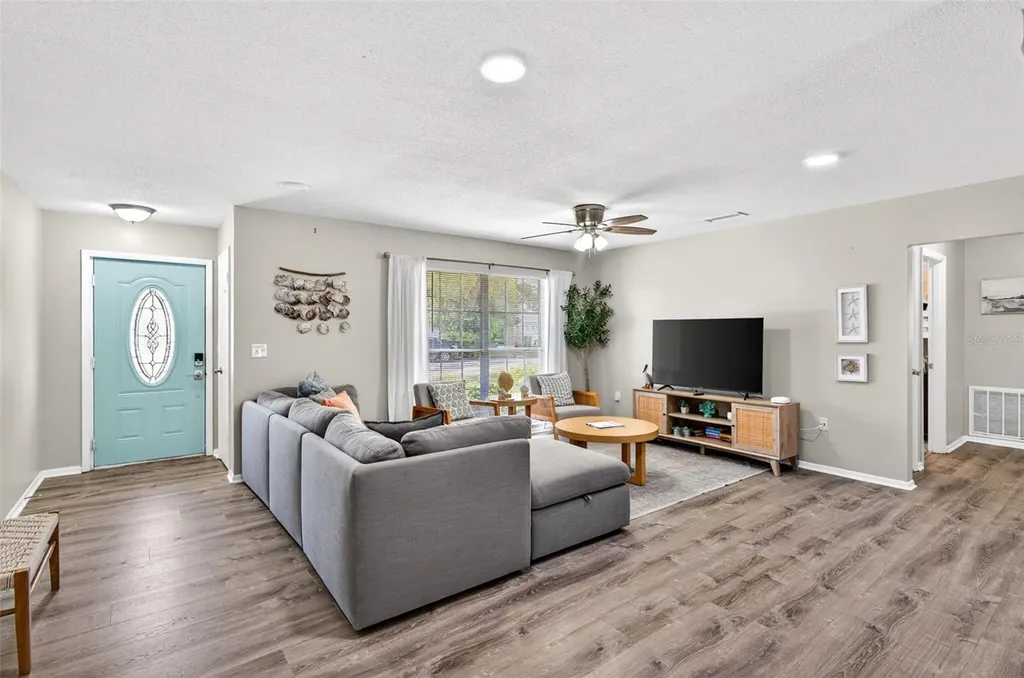 3009 22nd Avenue W Bradenton FL 34205