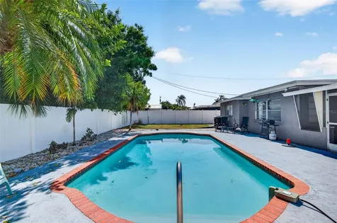 3009 22nd Avenue W Bradenton FL 34205