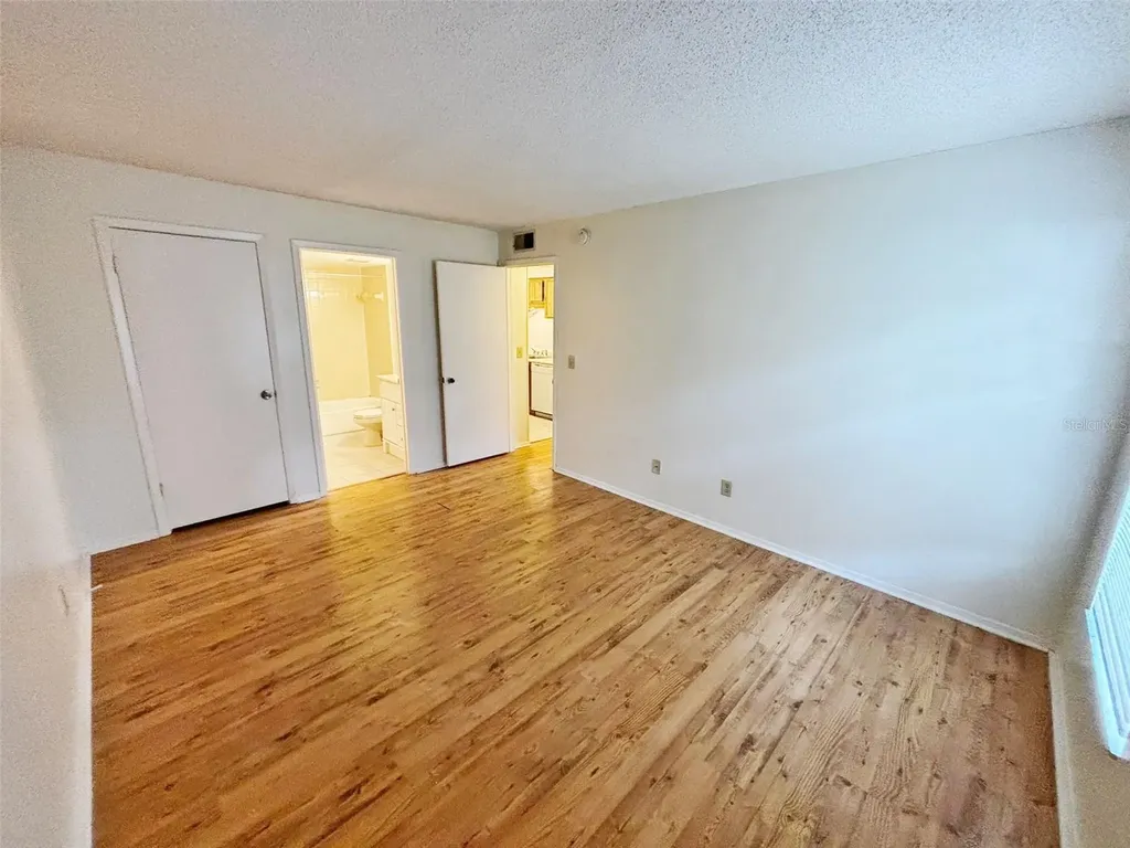 4034 Dream Oak Place Tampa FL 33613