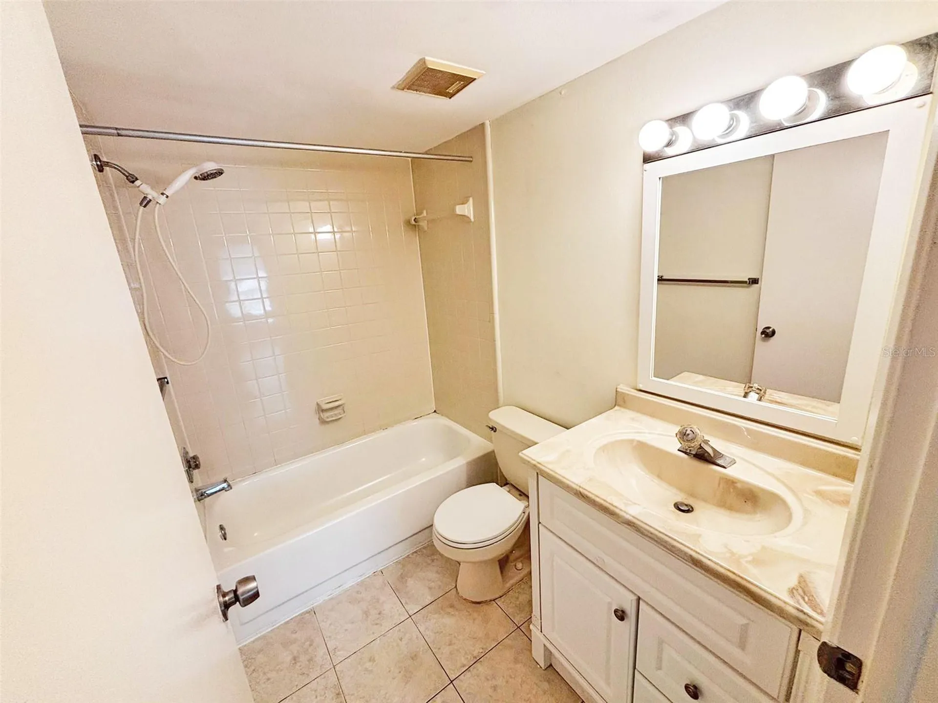 4034 Dream Oak Place Tampa FL 33613