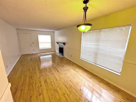 4034 Dream Oak Place Tampa FL 33613