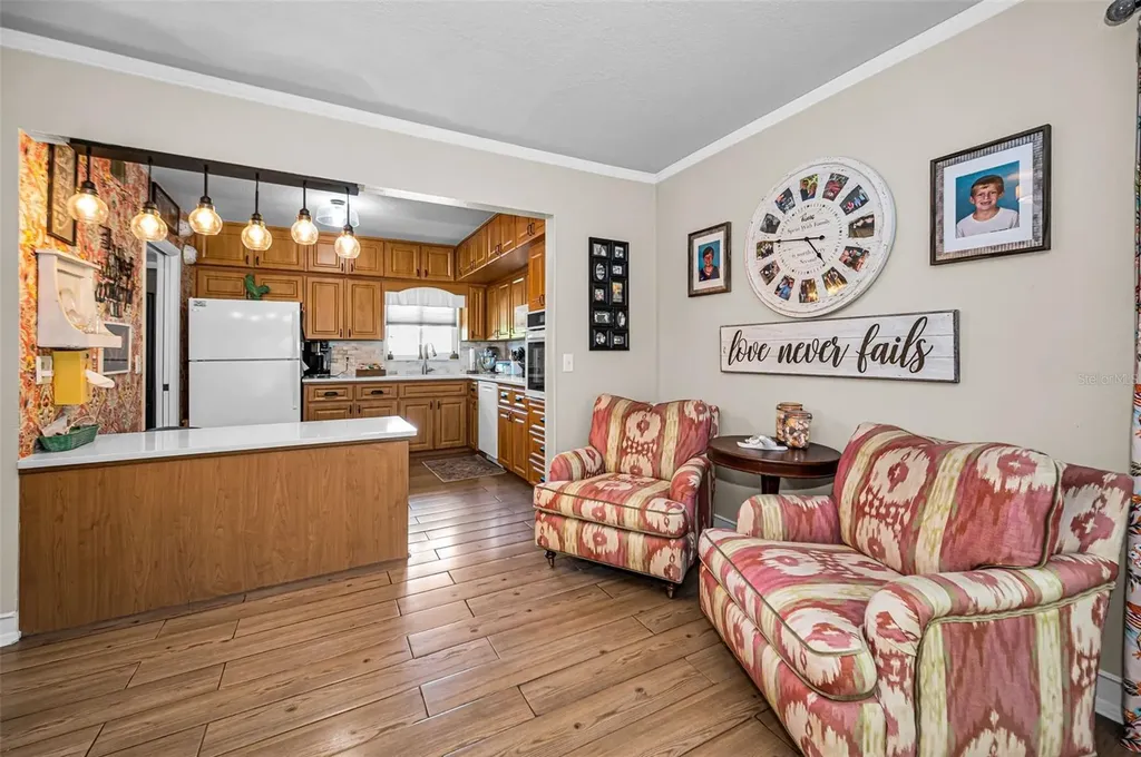 2384 Tahitian Lane Clearwater FL 33763