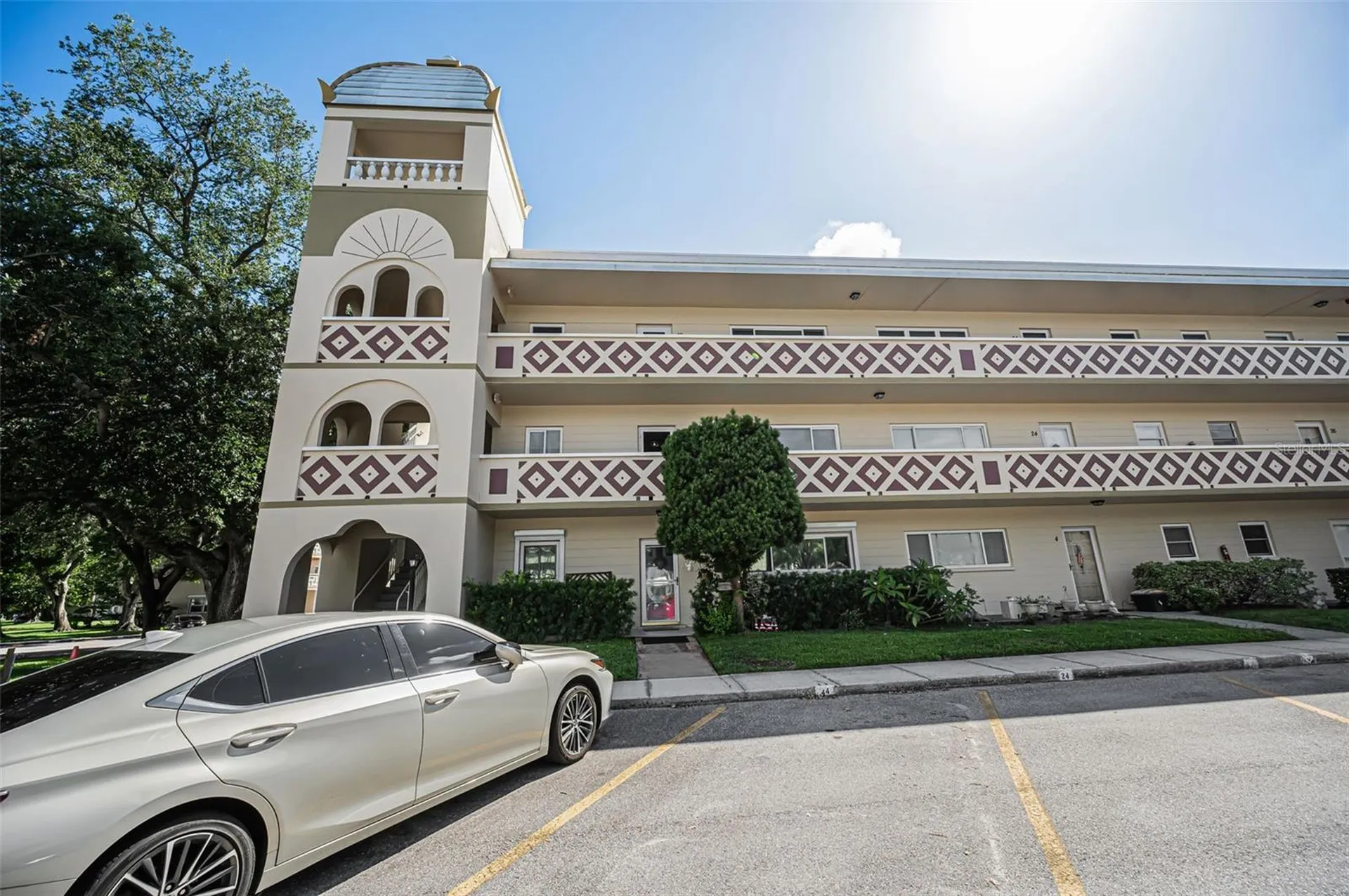 2384 Tahitian Lane Clearwater FL 33763