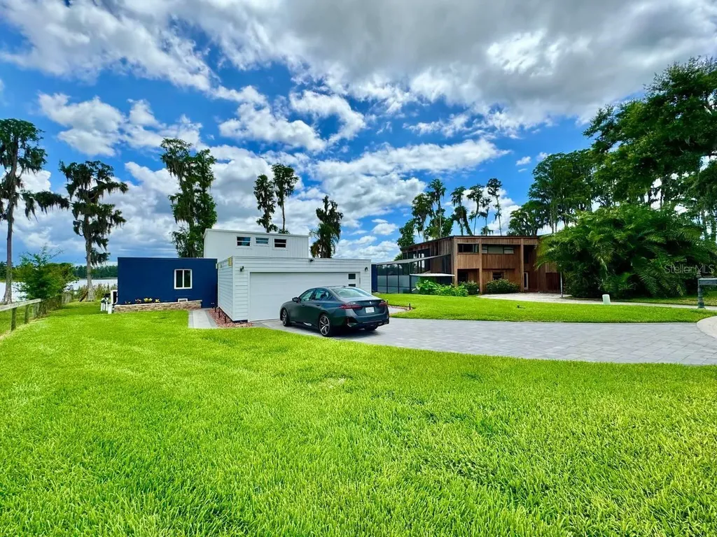 18200 Cypress Cove Lane Lutz FL 33549