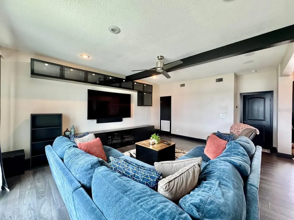 18200 Cypress Cove Lane Lutz FL 33549