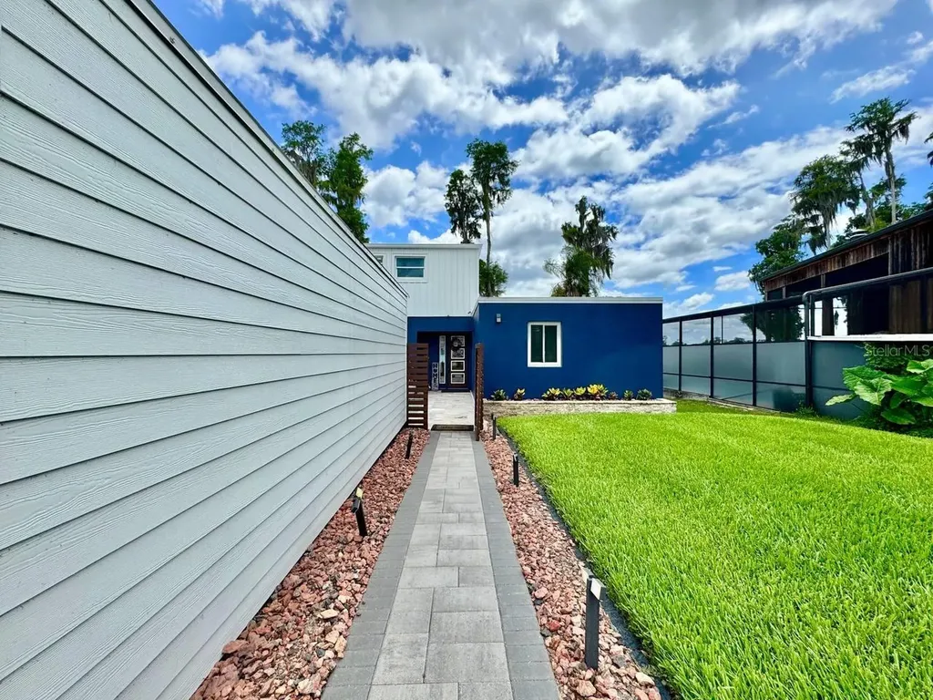 18200 Cypress Cove Lane Lutz FL 33549