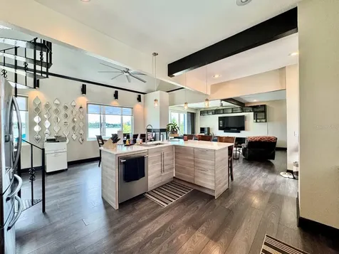 18200 Cypress Cove Lane Lutz FL 33549
