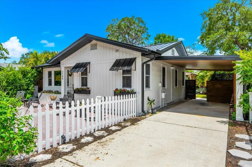 1144 Charles Street Clearwater FL 33755