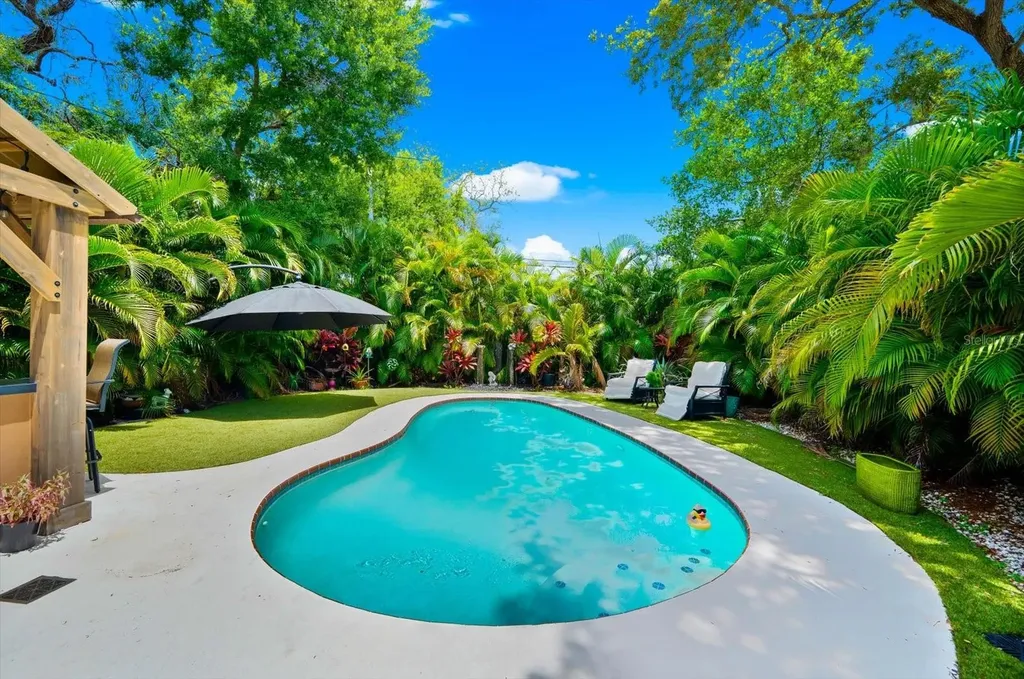 1144 Charles Street Clearwater FL 33755