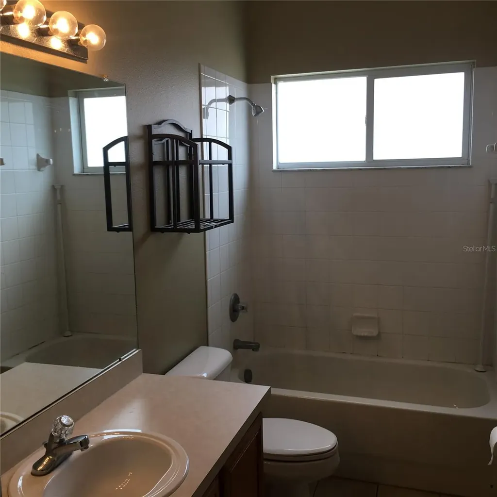 18047 Java Isle Drive Tampa FL 33647