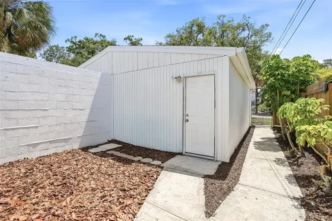109 S Lauber Way Tampa FL 33609