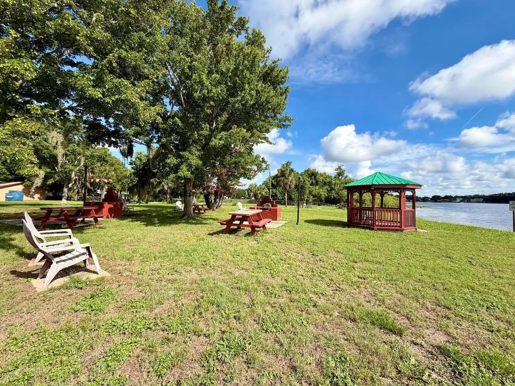 432 E Street Casselberry FL 32707