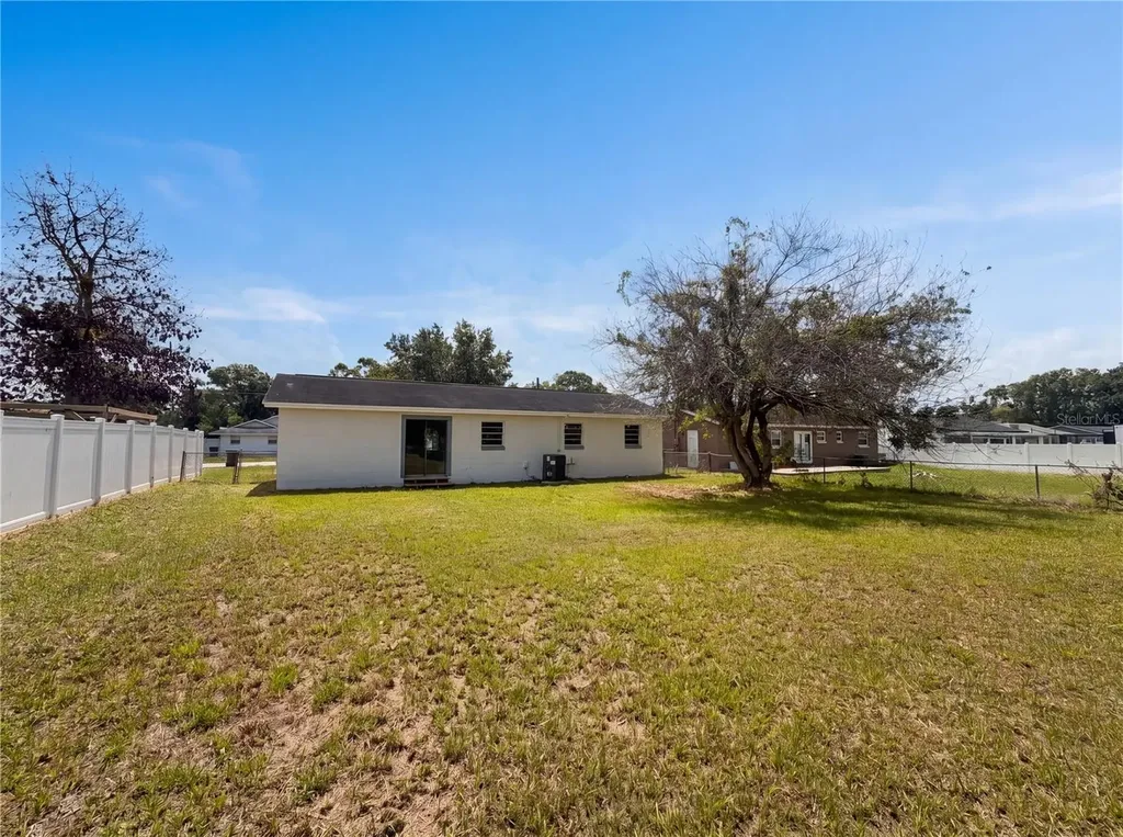 1114 N Forrest Avenue Kissimmee FL 34741