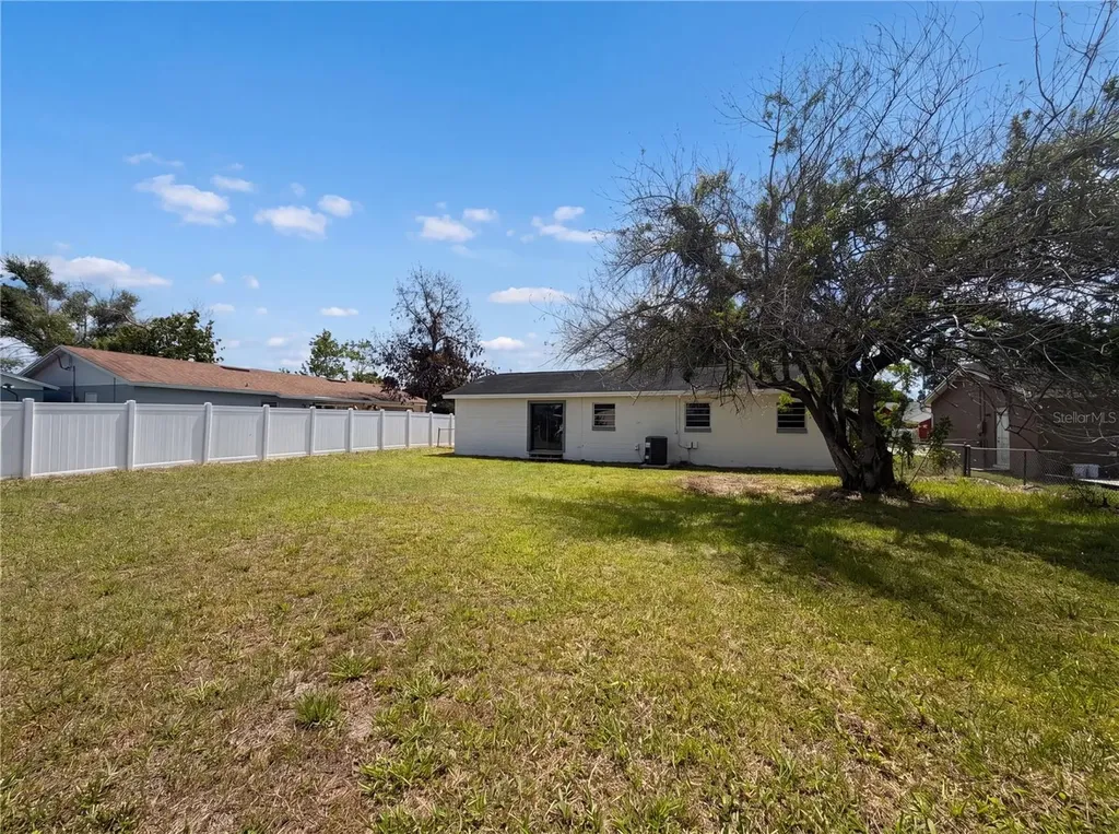 1114 N Forrest Avenue Kissimmee FL 34741