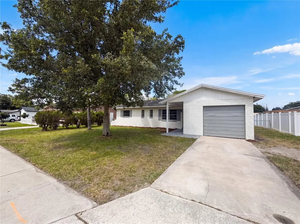 1114 N Forrest Avenue Kissimmee FL 34741