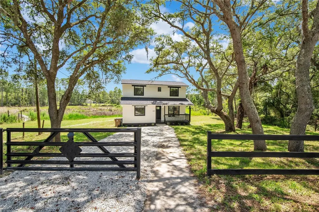 42111 Chinaberry Court Eustis FL 32736