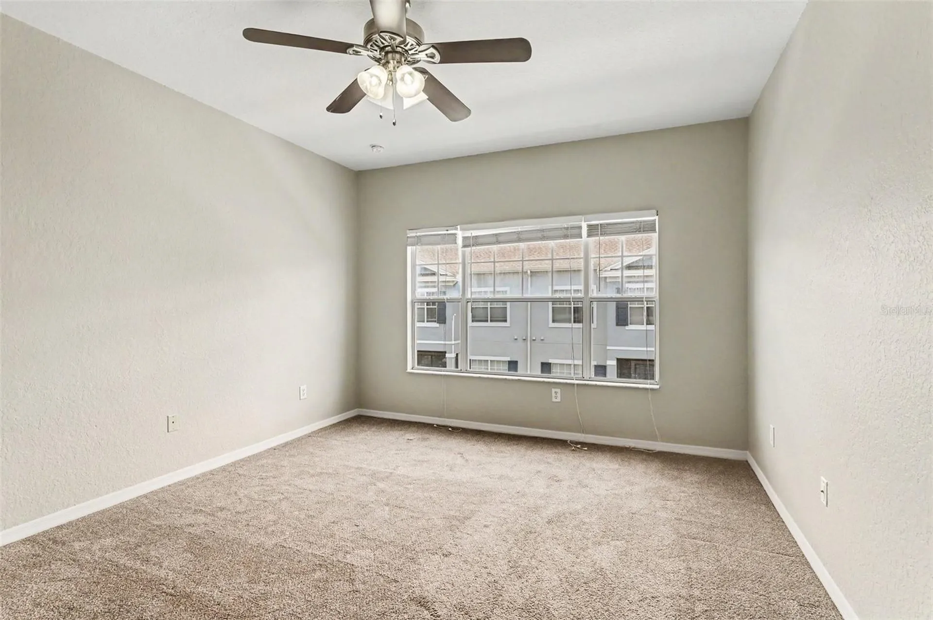 2586 Grand Central Parkway Orlando FL 32839