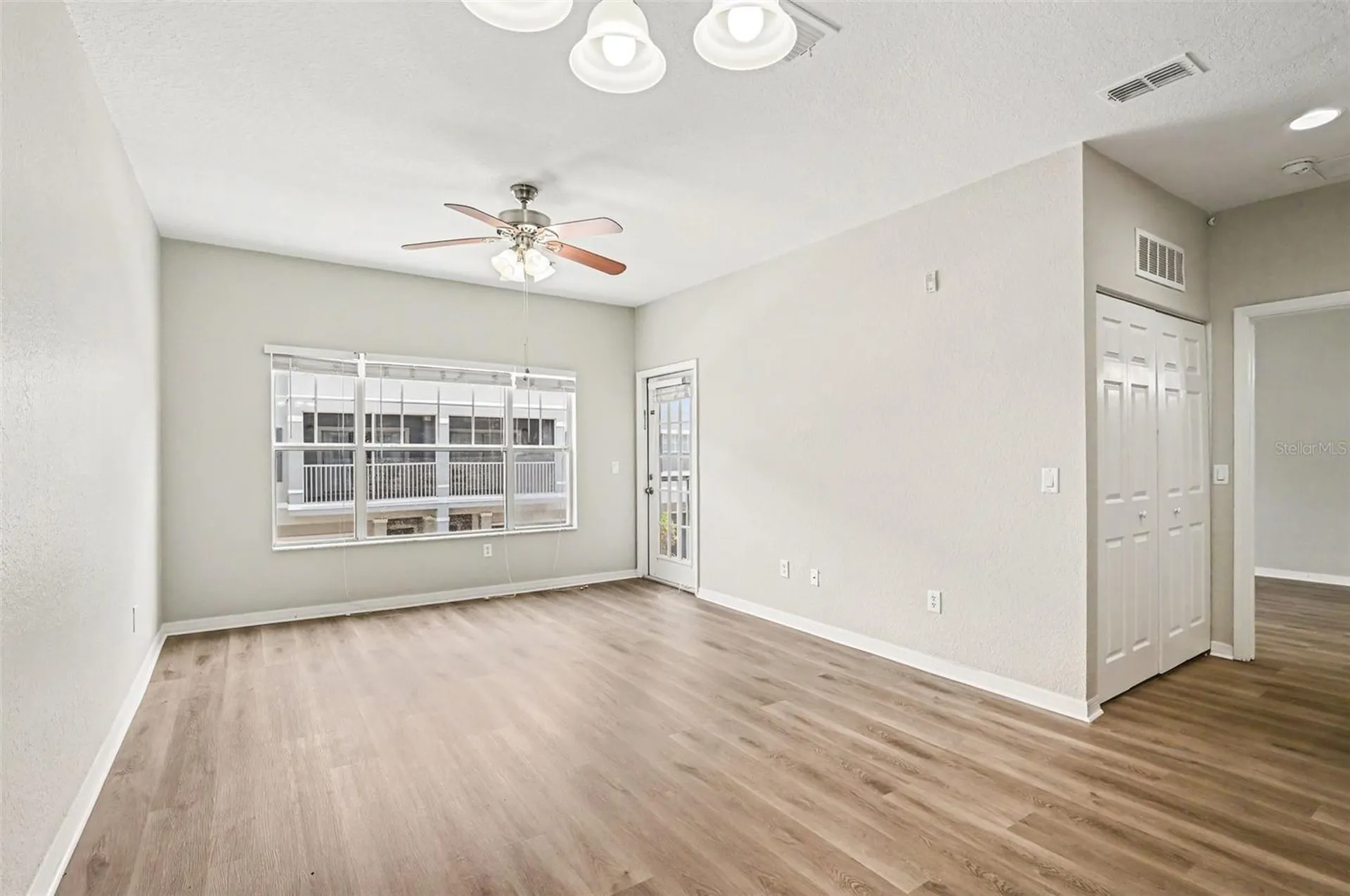 2586 Grand Central Parkway Orlando FL 32839