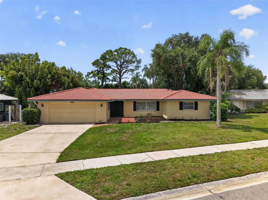 2508 Cardwell Way Sarasota FL 34231