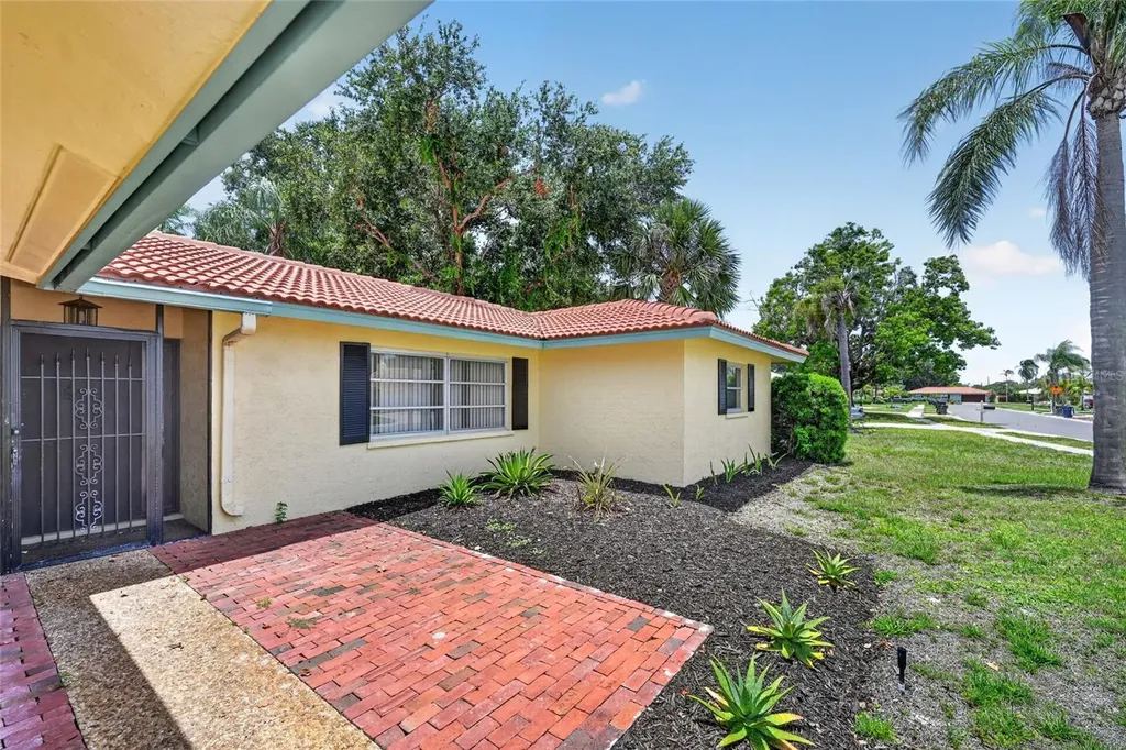 2508 Cardwell Way Sarasota FL 34231